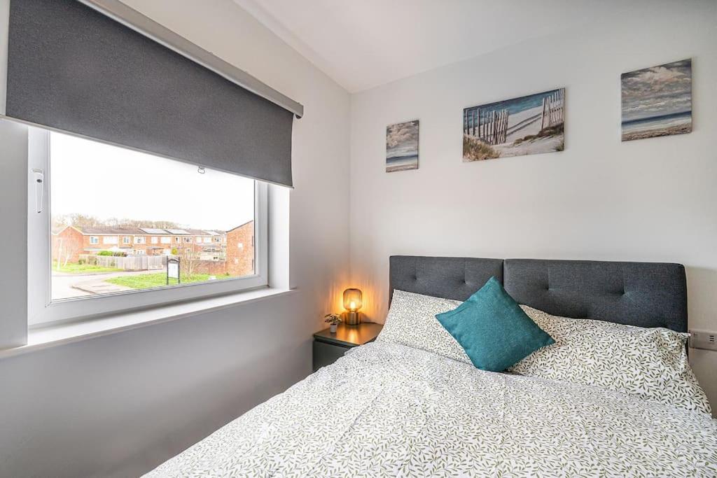 2-bed & Parking *